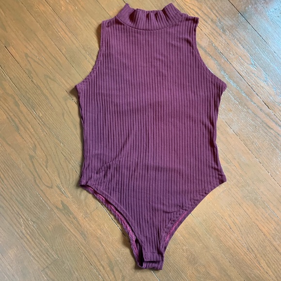 Boohoo Other - 💚4 for $15 💚 Ribbed Bodysuit